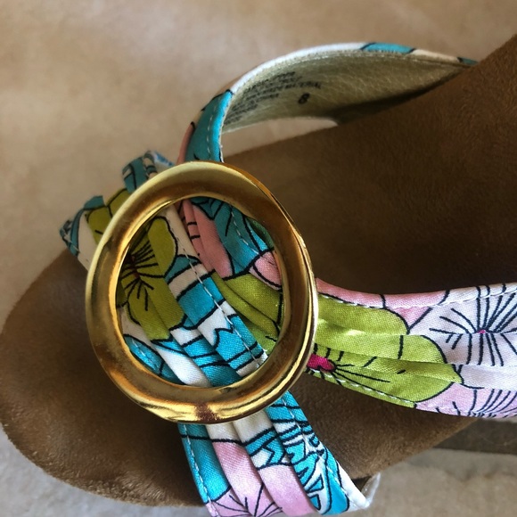 Xhilaration Open Toed Floral Wooden Heel Size 8 - Picture 2 of 3